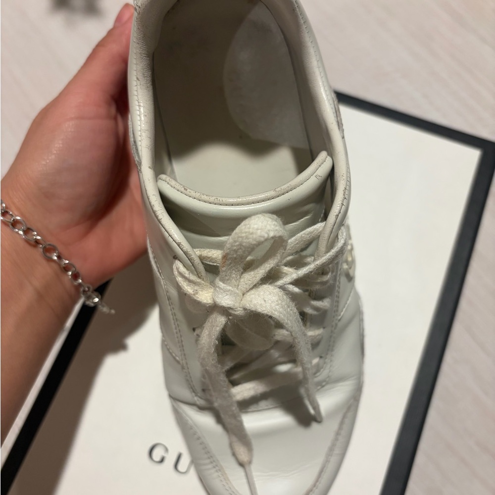 Gucci Cream White Shoes and Satin Dust Bag - Picture 7 of 10